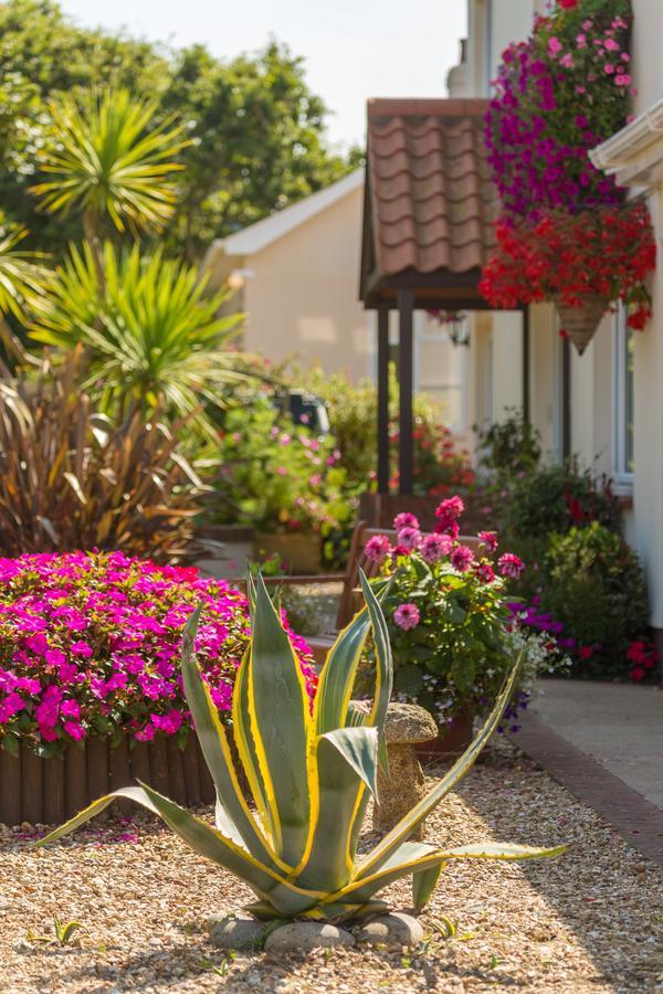 Saint Peter Beau Vallon Holiday Apartments מראה חיצוני תמונה